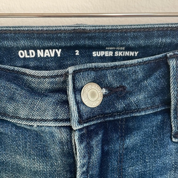 Old Navy High Rise Super Skinny Dark Wash Jeans Size 2 - Picture 2 of 6